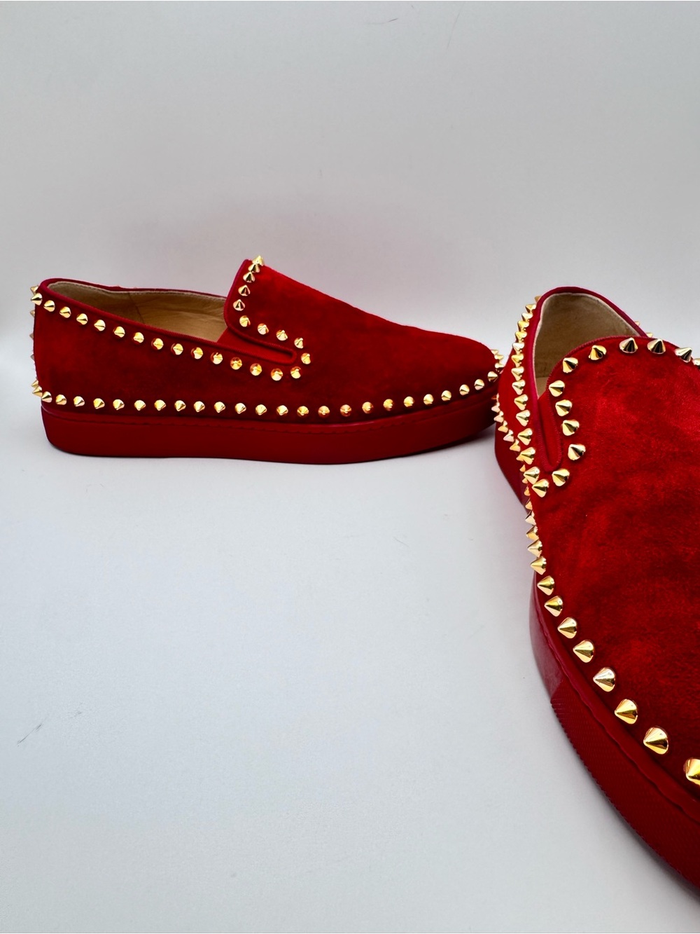 Christian Louboutin Pik Boat Red Velvet Gold Spike Flats EU 38.5